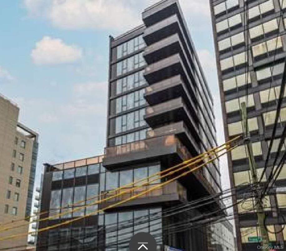 Exterior, Facade, Highrise