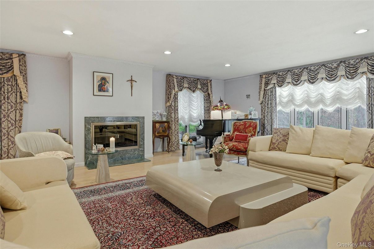 Fireplace, Interior, Living room, Piano, Recessed Lighting, Wood Texture Flooring