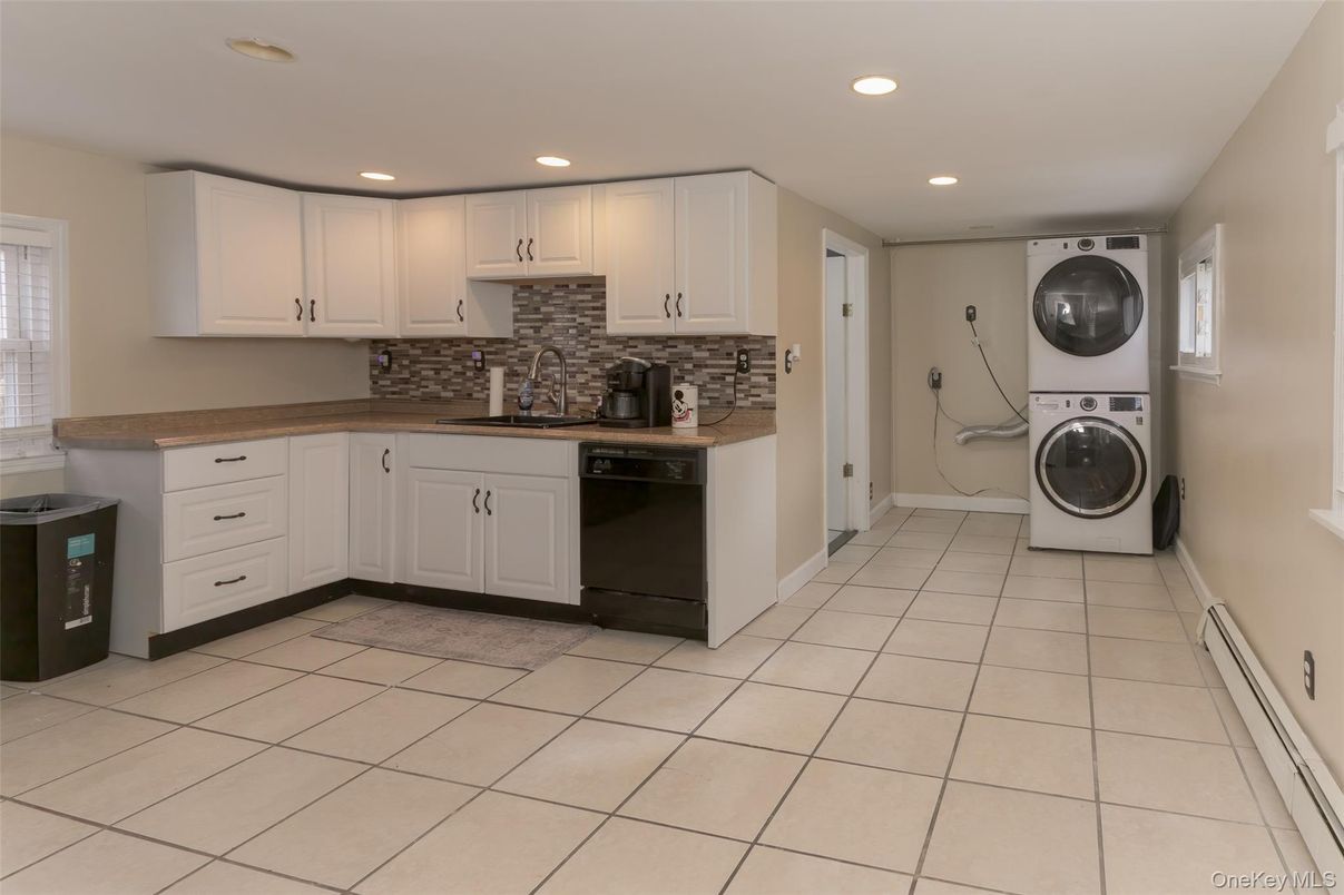 Interior, Kitchen, Recessed Lighting, Washer
