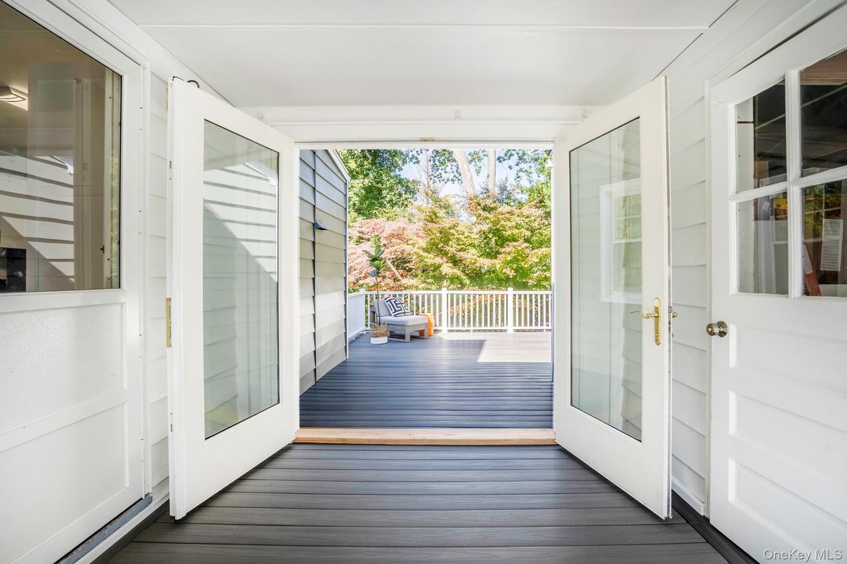 Exterior, Wood Texture Flooring