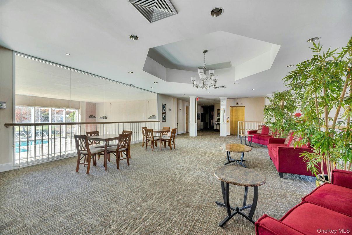 Dining room, Interior, Living room, Pendant Lights, Recessed Lighting