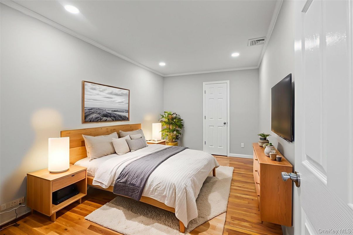 Bedroom, Interior, Recessed Lighting, Wood Texture Flooring