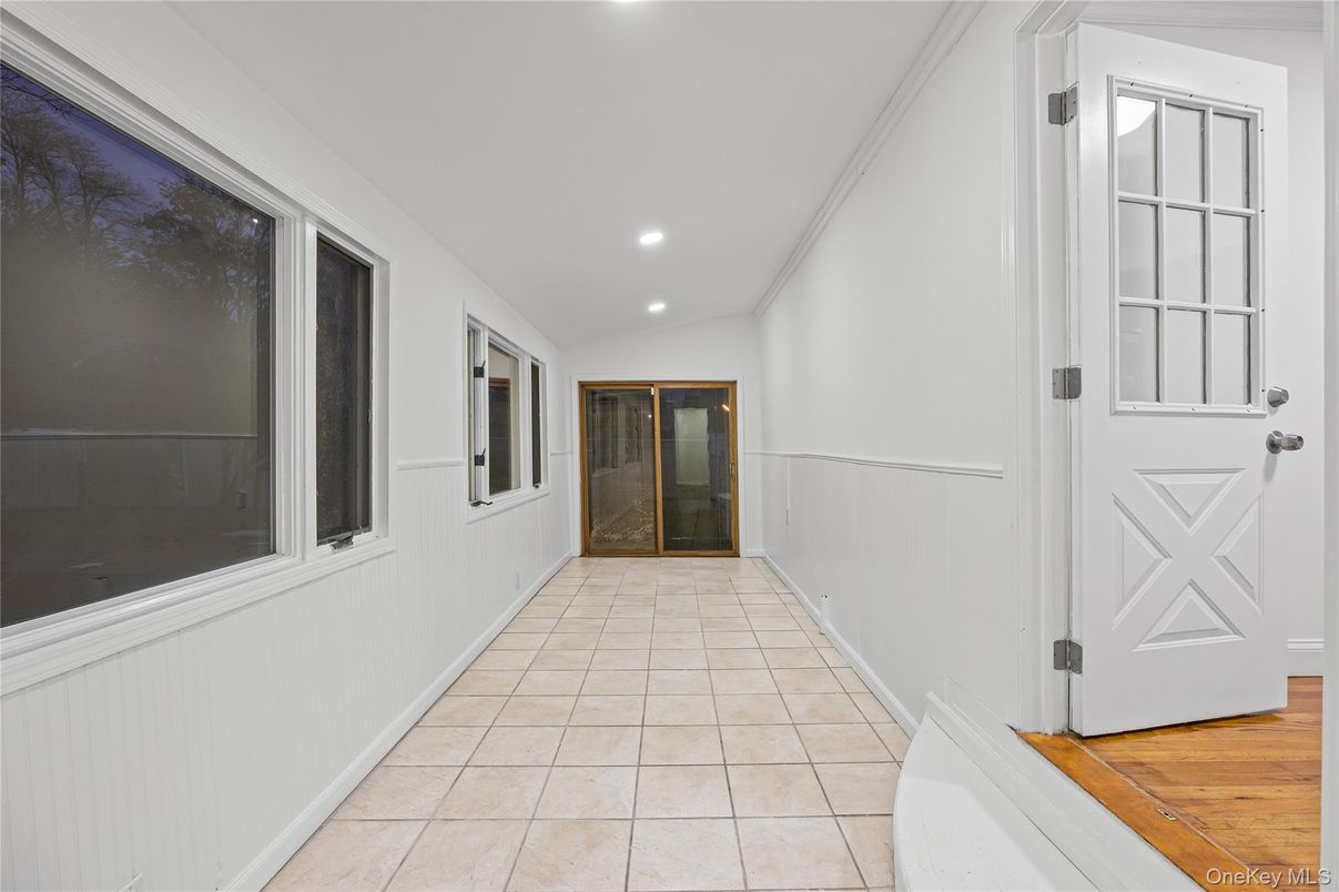 Interior, Recessed Lighting