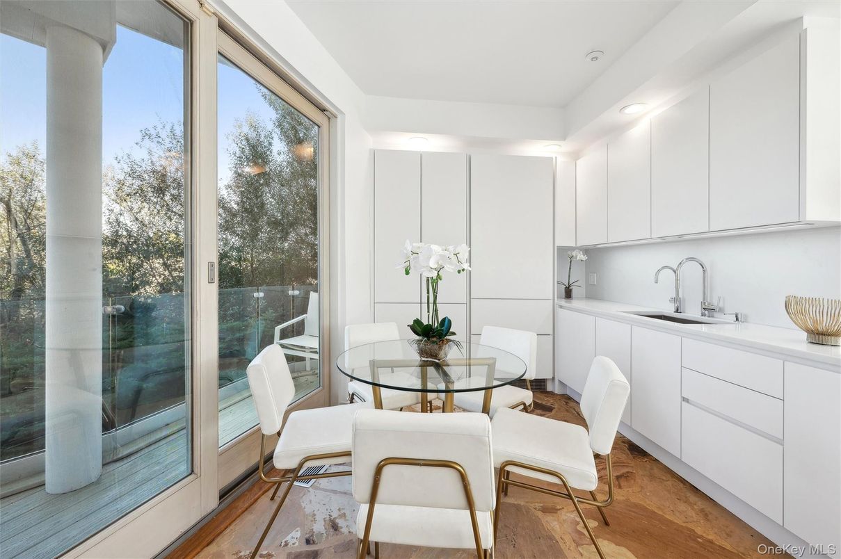 Dining room, Interior, Kitchen, Recessed Lighting, Wood Texture Flooring