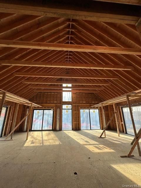 Empty room, Interior, Wooden Beams, Wooden Ceilings