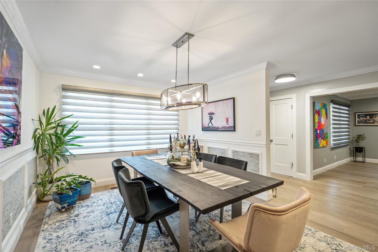 Dining room, Fireplace, Interior, Pendant Lights, Recessed Lighting, Wood Texture Flooring
