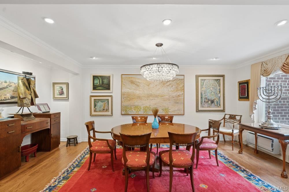 Chandelier, Dining room, Interior, Recessed Lighting, Wood Texture Flooring