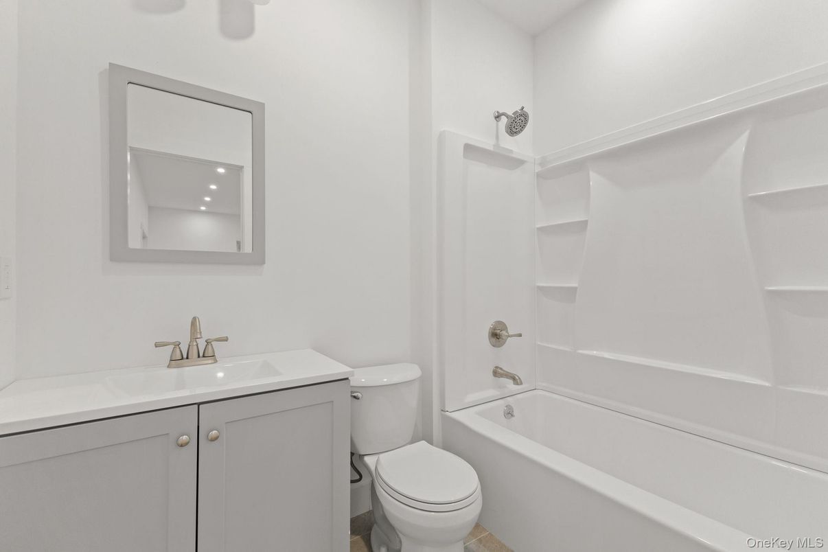 Bathroom, Interior, Recessed Lighting