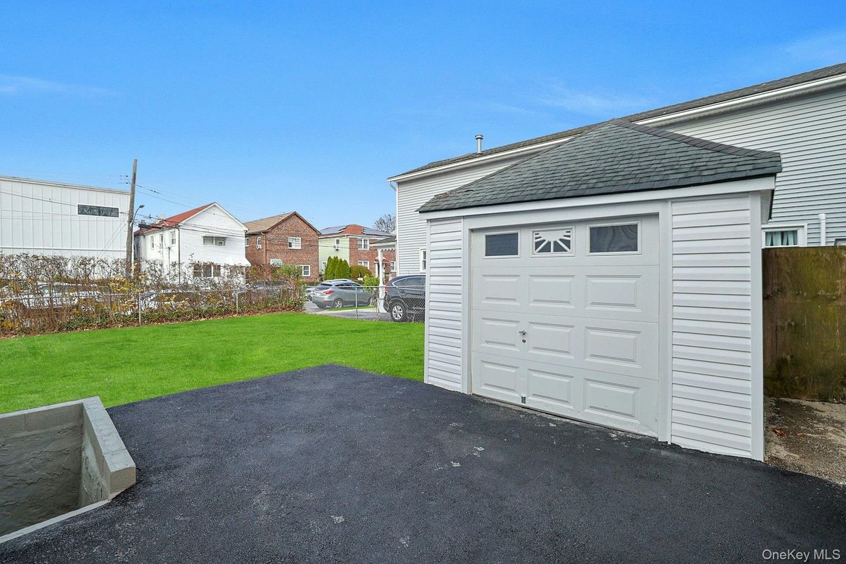 Backyard, Detached Garage, Exterior