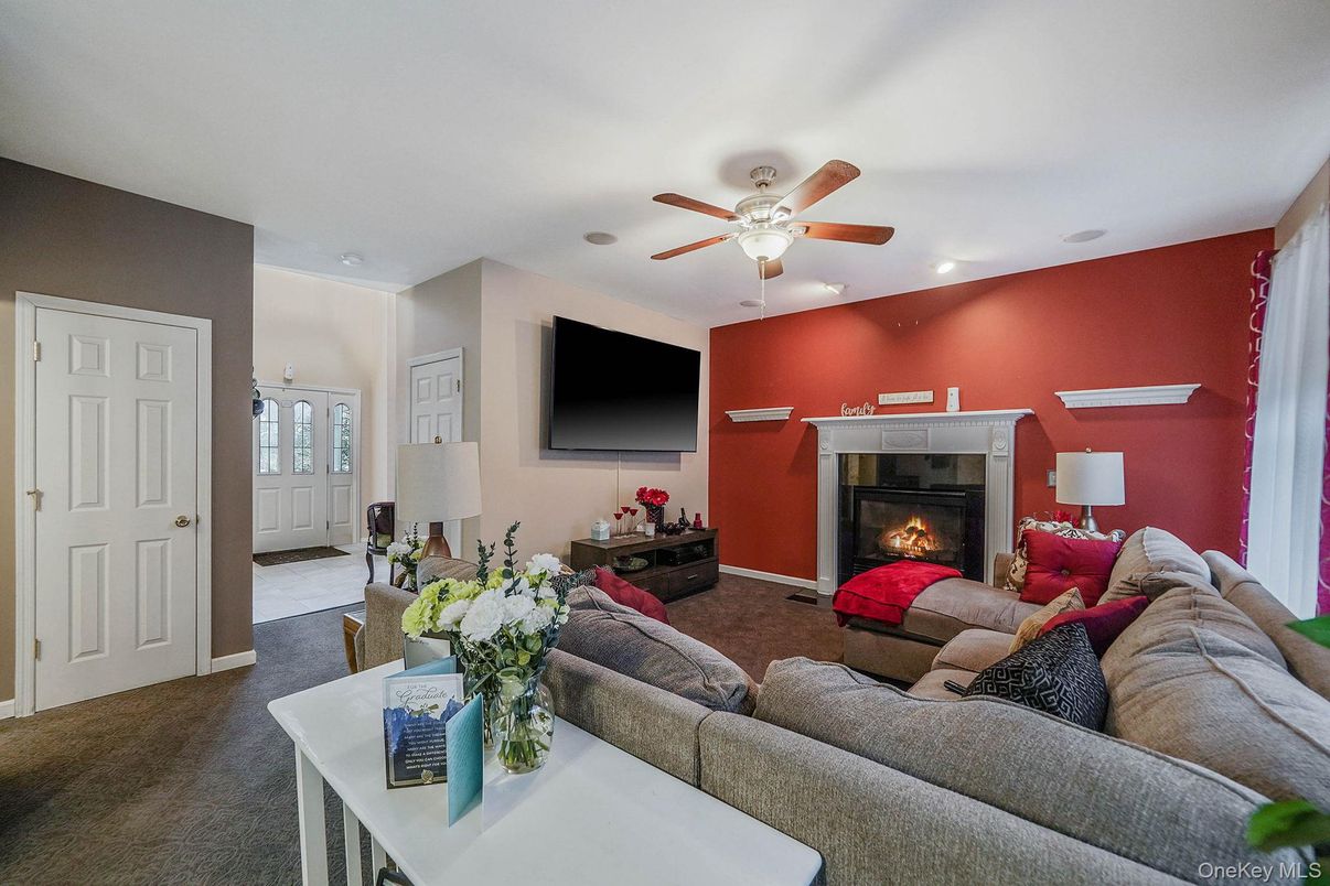 Fireplace, Interior, Living room, Recessed Lighting