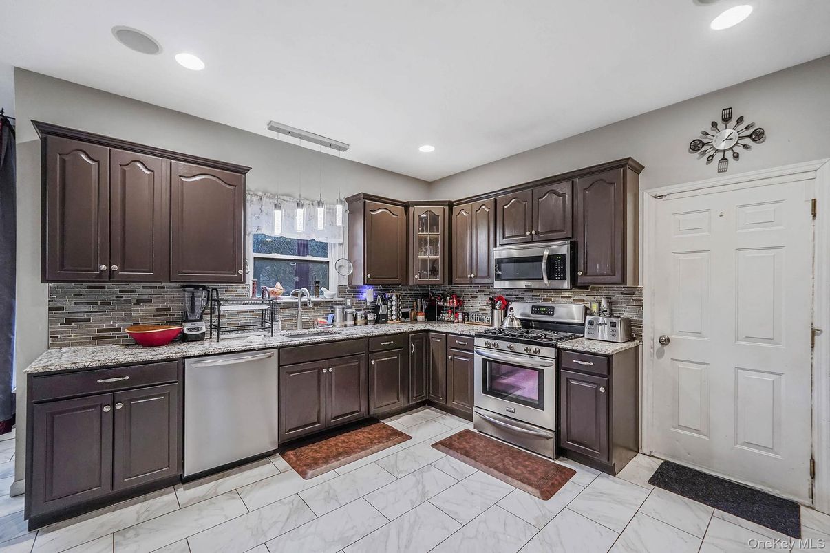 Interior, Kitchen, Marble, Recessed Lighting, Stainless Steel Appliances
