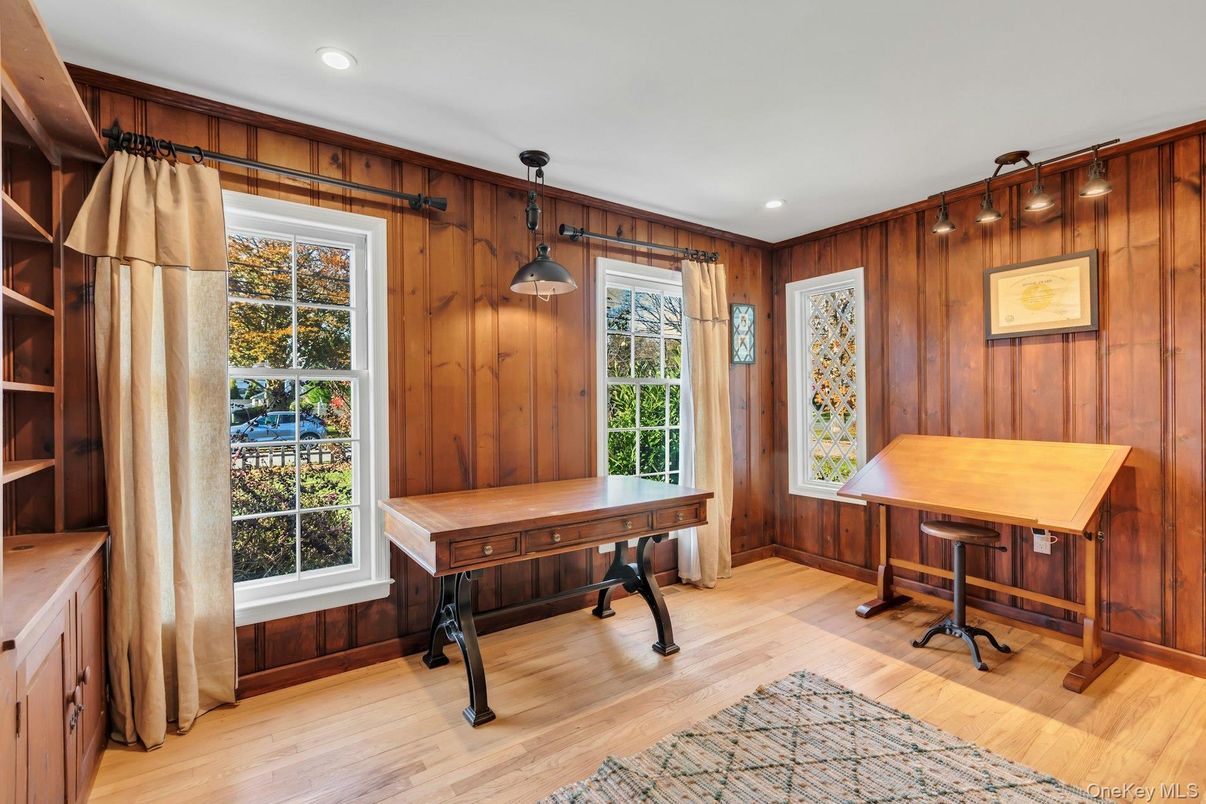 Home Office, Interior, Pendant Lights, Recessed Lighting, Wood Texture Flooring, Wooden Walls