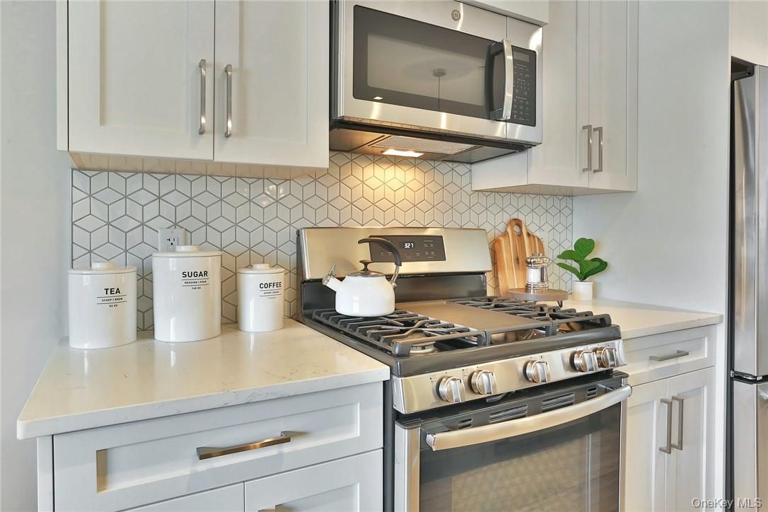 Interior, Kitchen, Stainless Steel Appliances