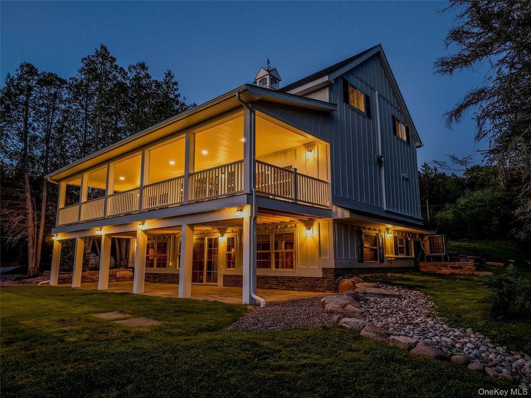 Backyard, Exterior, Facade, Farmhouse