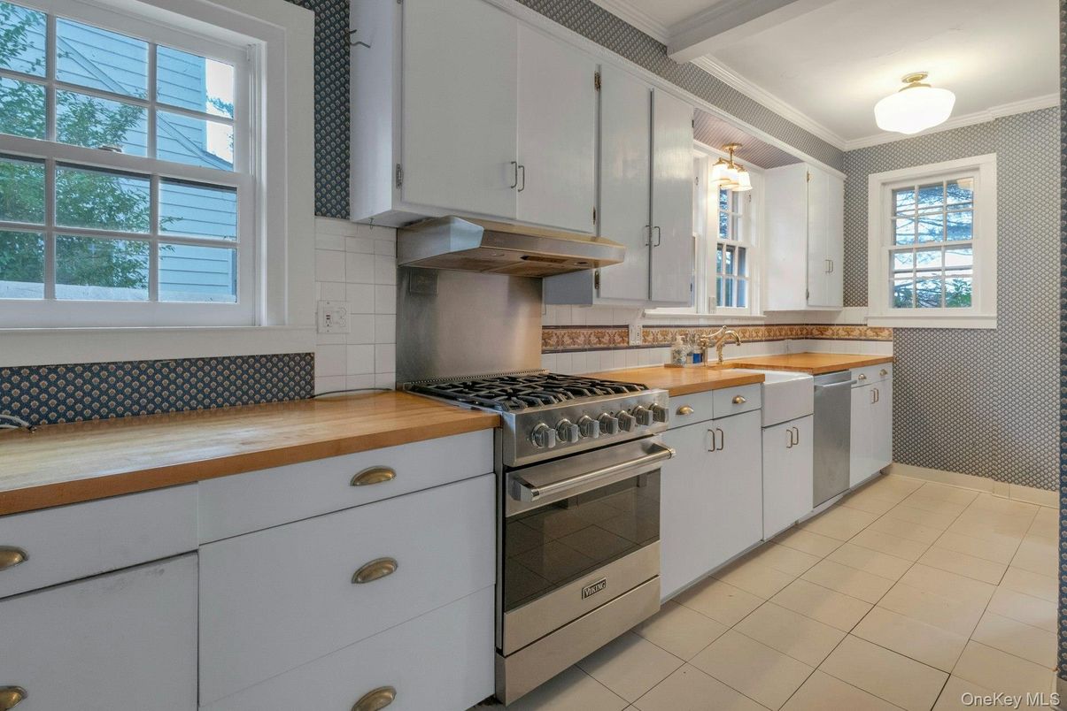 Interior, Kitchen, Stainless Steel Appliances
