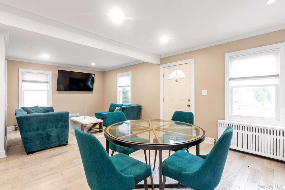 Dining room, Interior, Living room, Recessed Lighting, Wood Texture Flooring