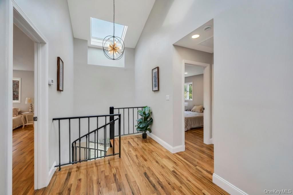 Bedroom, Interior, Pendant Lights, Recessed Lighting, Wood Texture Flooring