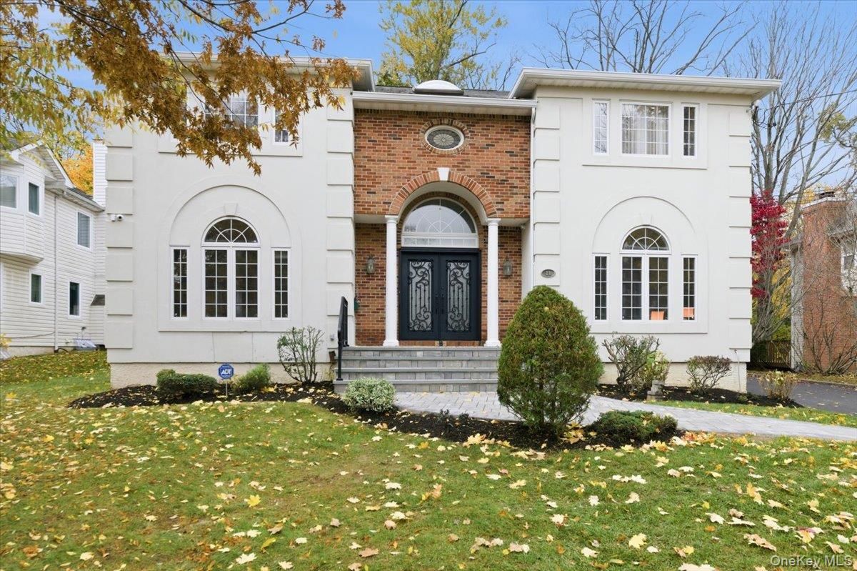 Exterior, Facade, Brick Facade, Spanish Mediterranean