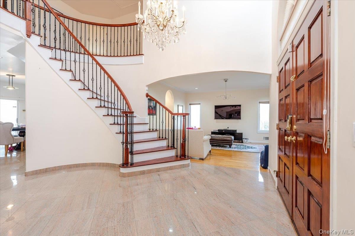 Chandelier, Interior