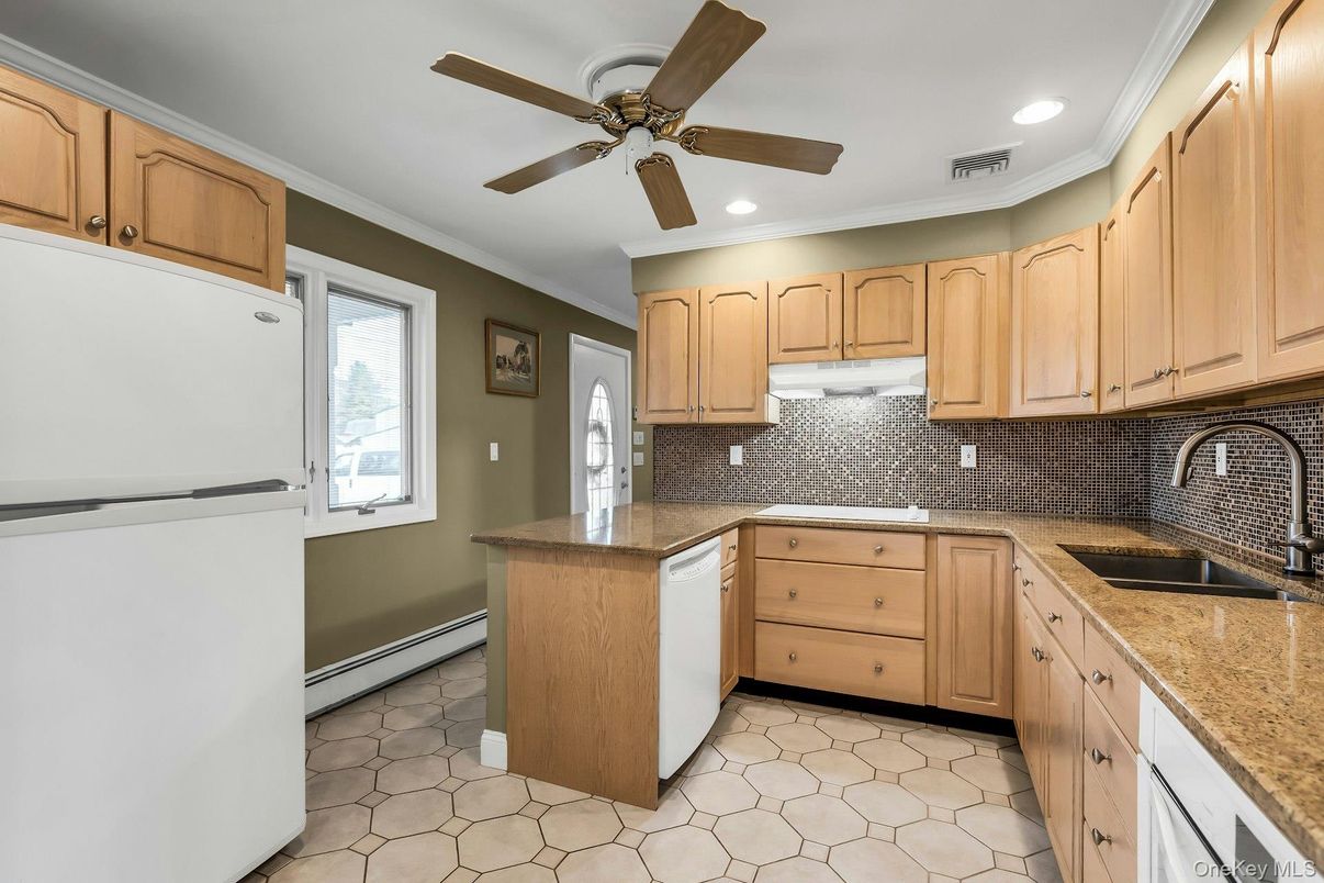 Interior, Kitchen, Recessed Lighting
