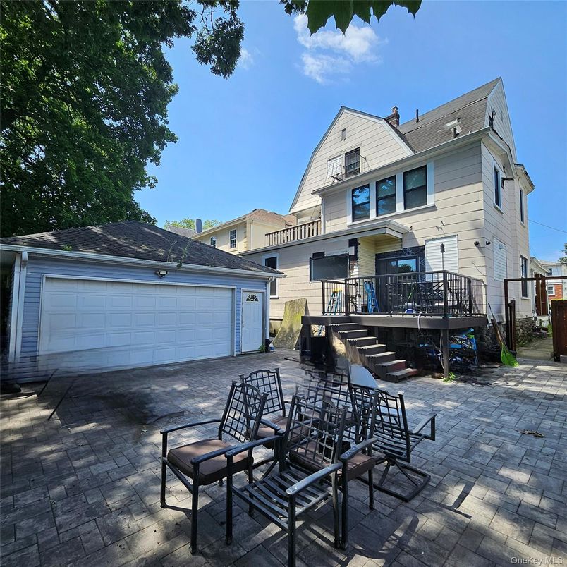 Detached Garage, Exterior