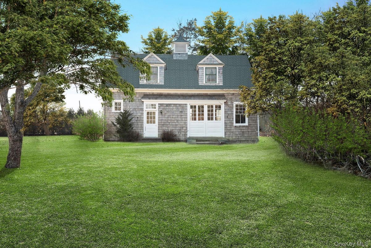 Backyard, Exterior, Facade, Cape Cod