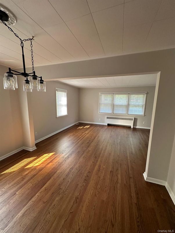 Empty room, Interior, Pendant Lights, Wood Texture Flooring