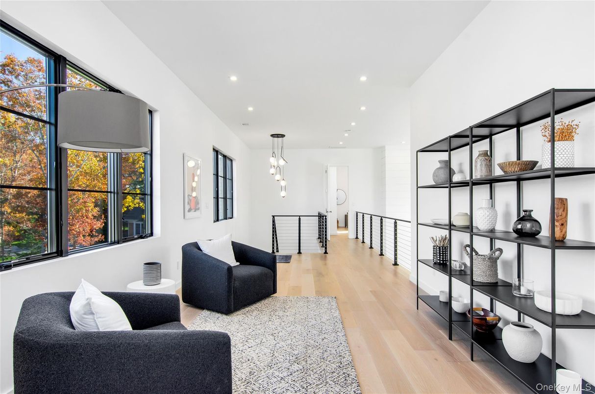 Interior, Pendant Lights, Recessed Lighting, Wood Texture Flooring
