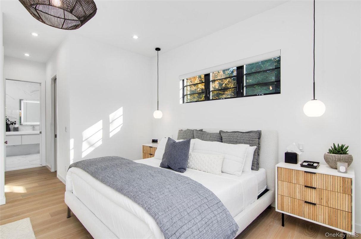 Bedroom, Interior, Pendant Lights, Recessed Lighting, Wood Texture Flooring