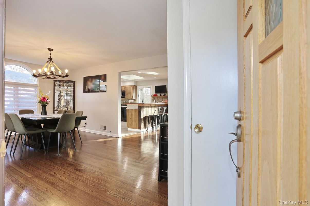 Chandelier, Dining room, Interior, Kitchen, Wood Texture Flooring