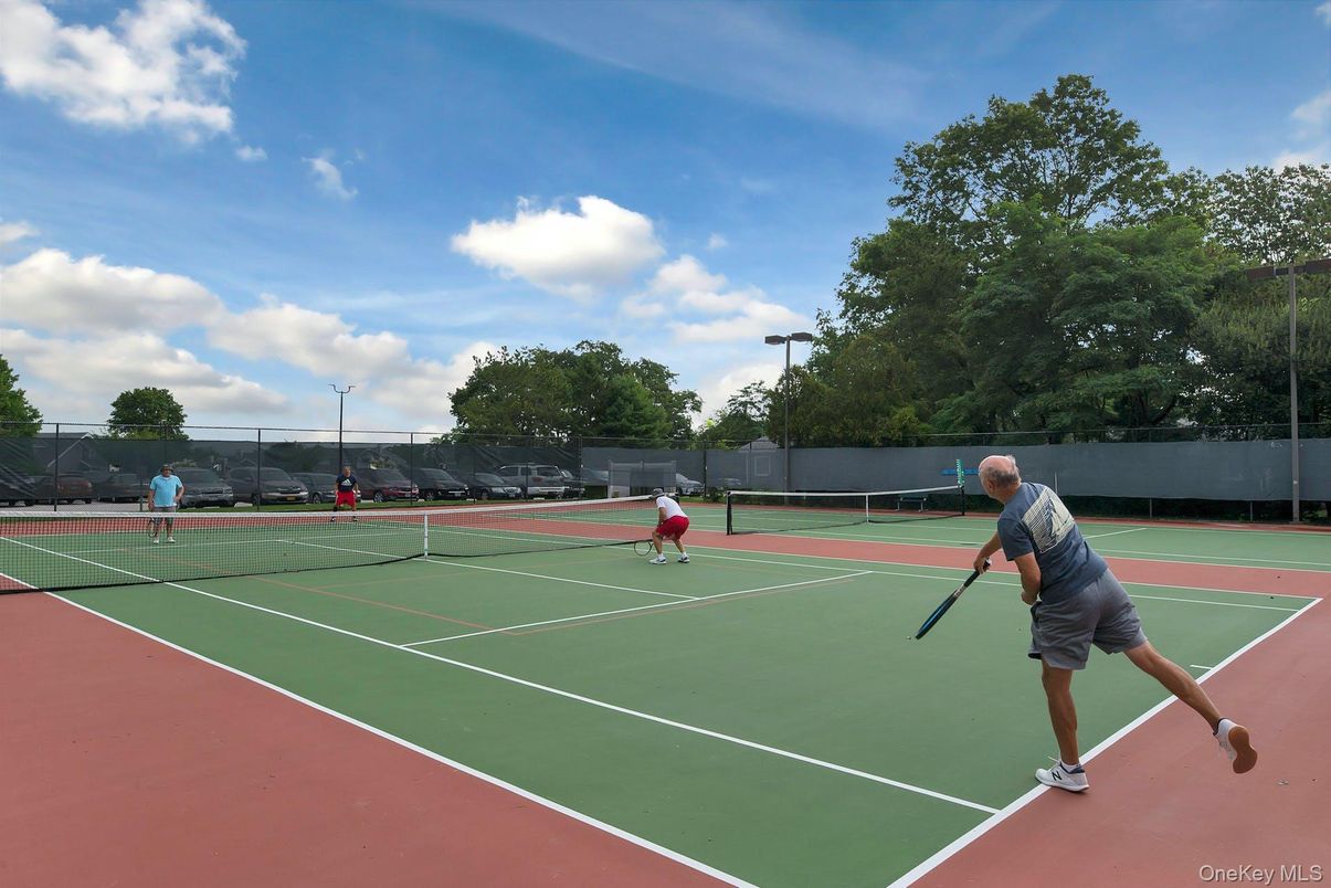 Exterior, Tennis Courts