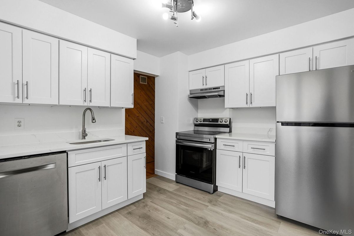 Interior, Kitchen, Stainless Steel Appliances, Wood Texture Flooring