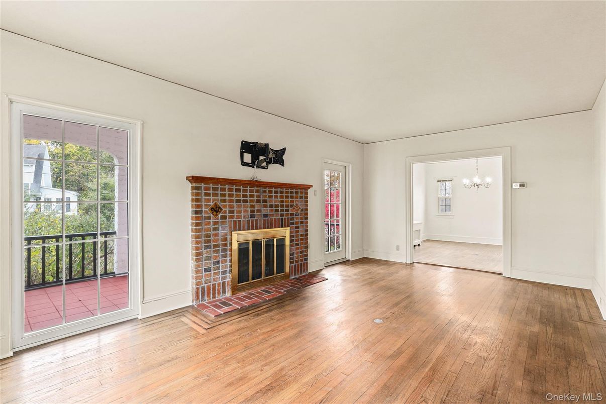 Empty room, Fireplace, Interior, Wood Texture Flooring