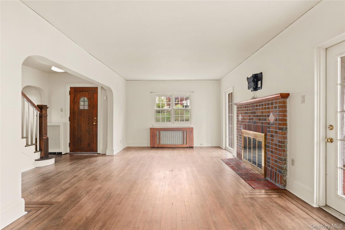 Empty room, Fireplace, Interior, Wood Texture Flooring