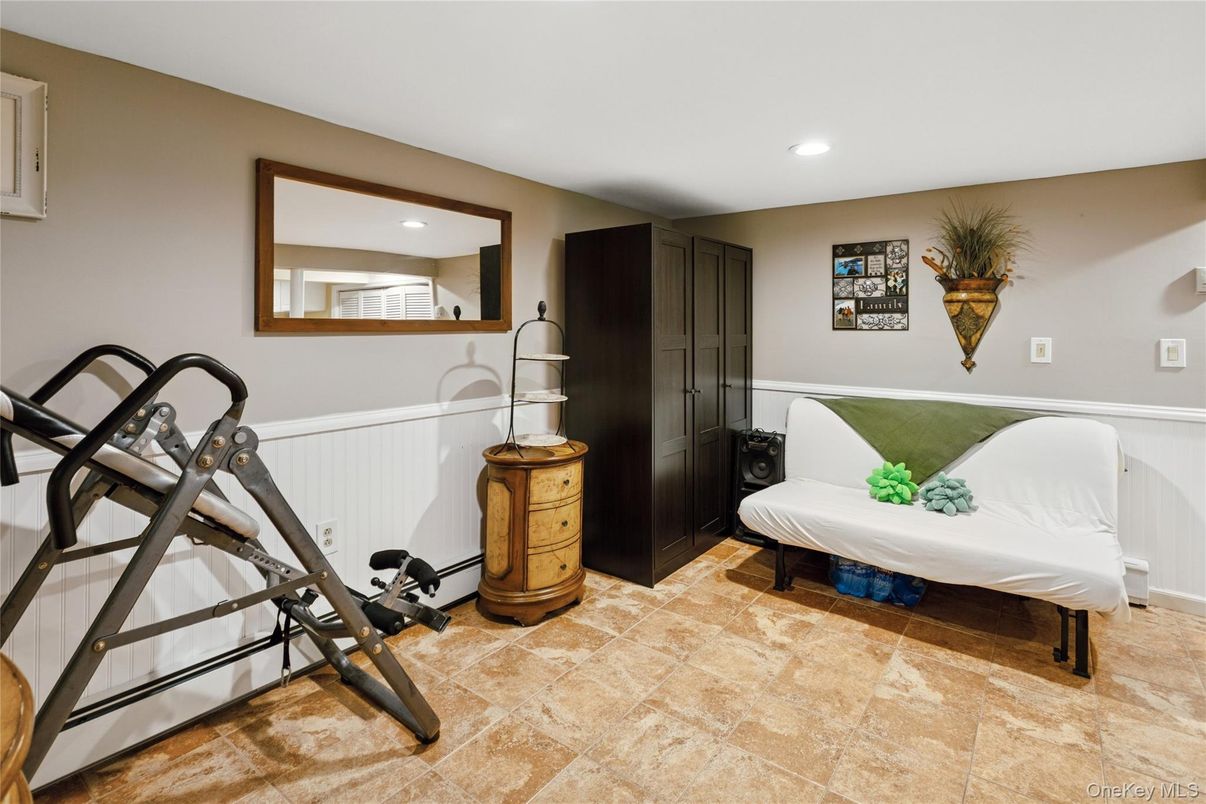 Fitness Equipment, Interior, Recessed Lighting