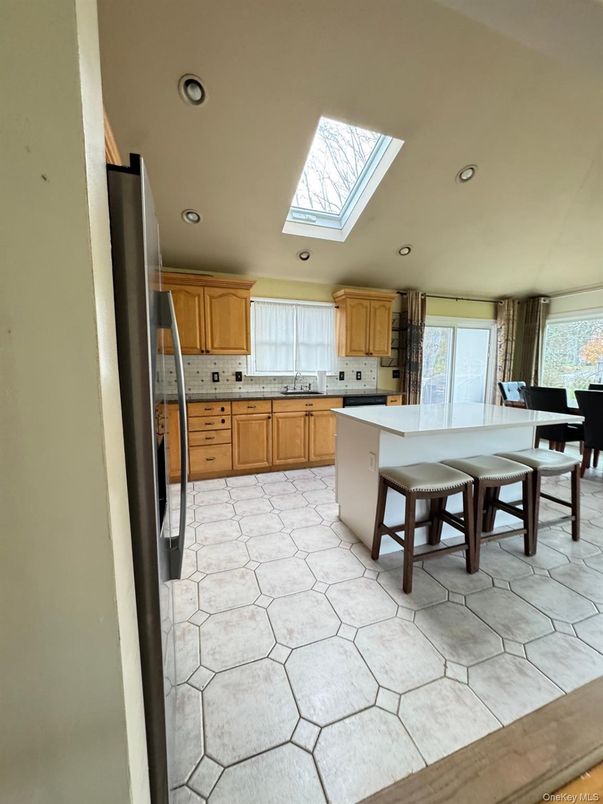 Dining room, Interior, Kitchen, Recessed Lighting