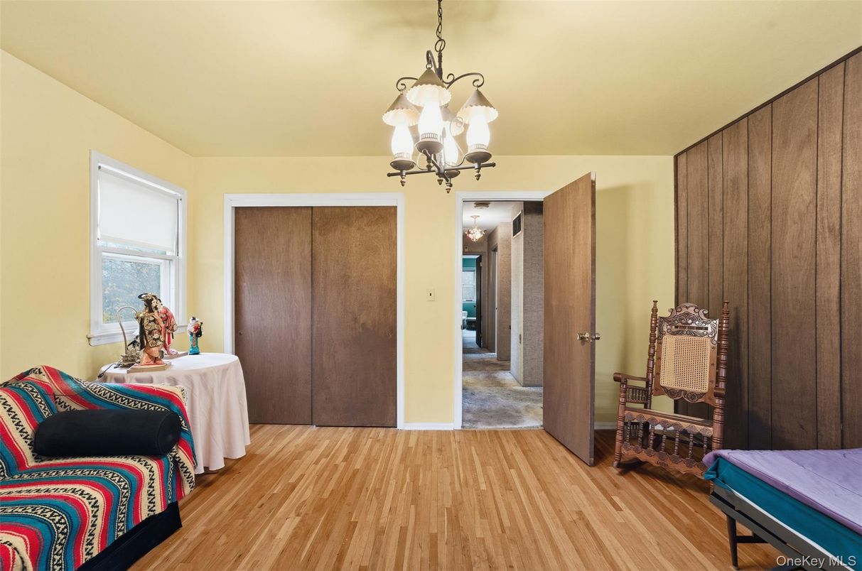 Chandelier, Interior, Wood Texture Flooring