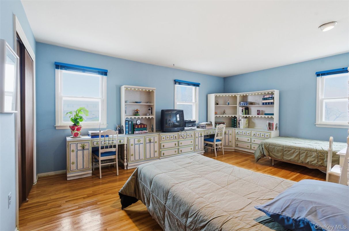 Bedroom, Home Office, Interior, Wood Texture Flooring