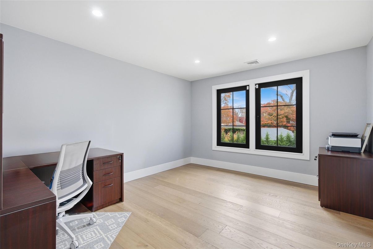Home Office, Interior, Recessed Lighting, Wood Texture Flooring
