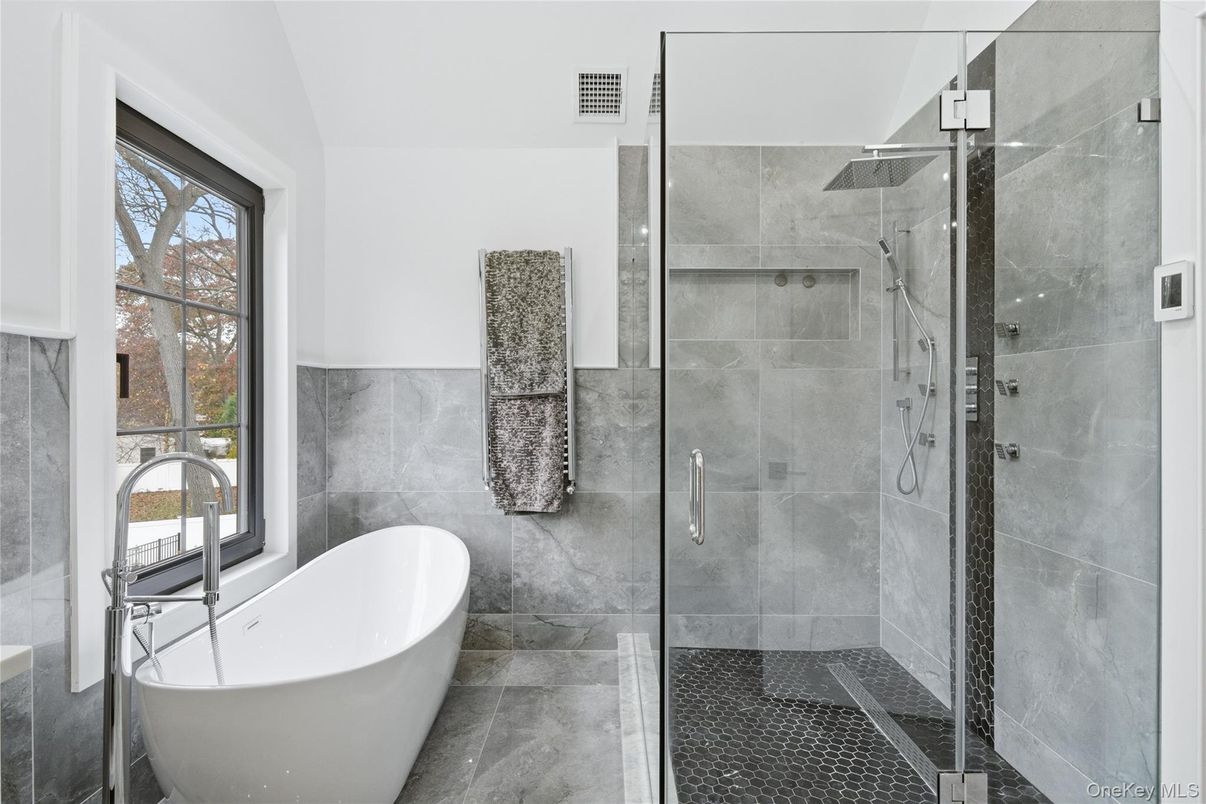 Bathroom, Free Standing Baths, Glass Shower, Interior