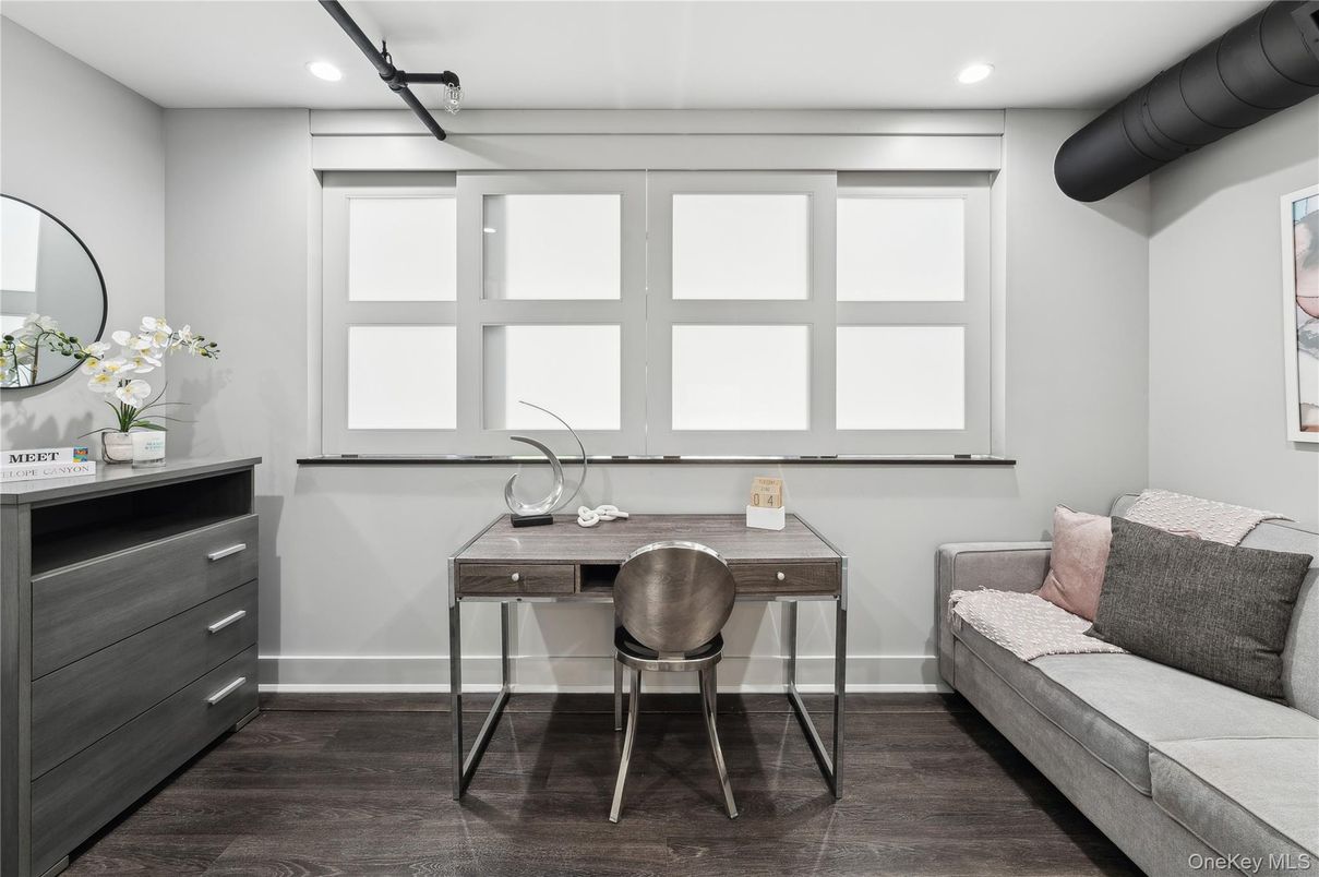 Home Office, Interior, Recessed Lighting, Wood Texture Flooring