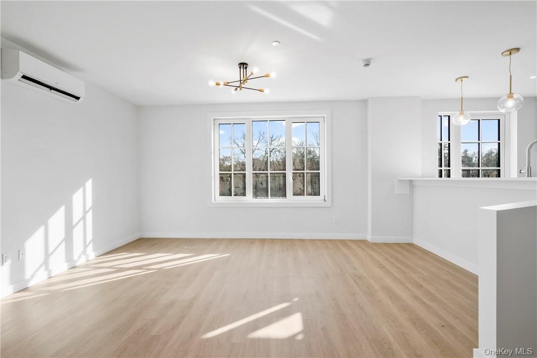 Empty room, Interior, Pendant Lights, Recessed Lighting, Wood Texture Flooring