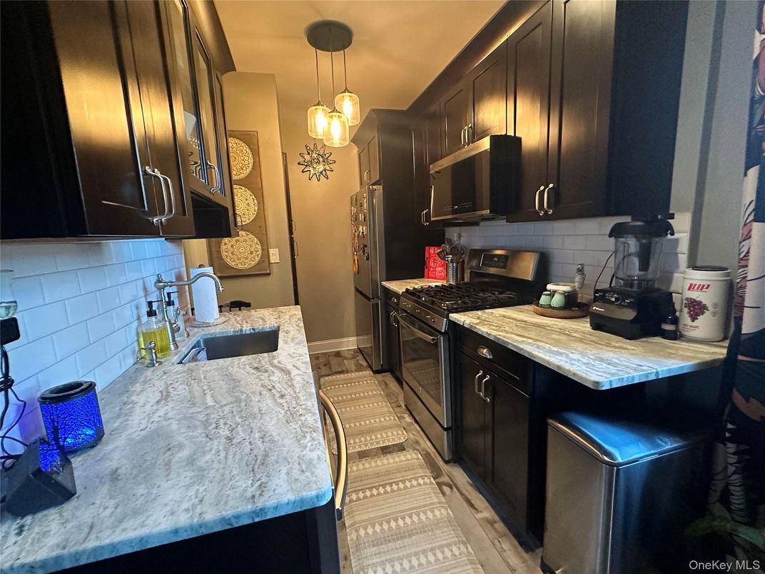 Interior, Kitchen, Pendant Lights