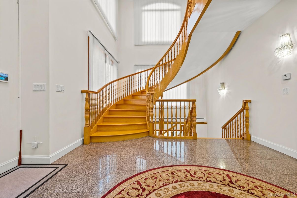 DE Listing image placeholder