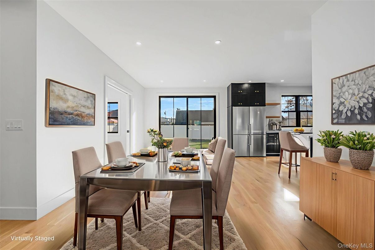Dining room, Interior, Kitchen, Recessed Lighting, Stainless Steel Appliances, Wood Texture Flooring