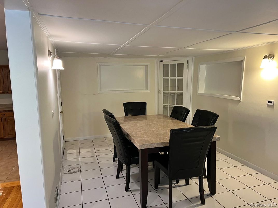Dining room, Interior
