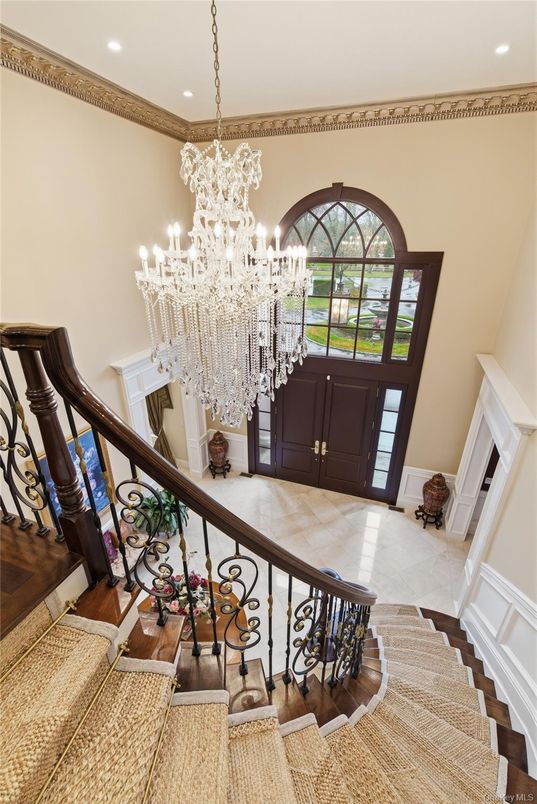 Chandelier, Interior, Recessed Lighting