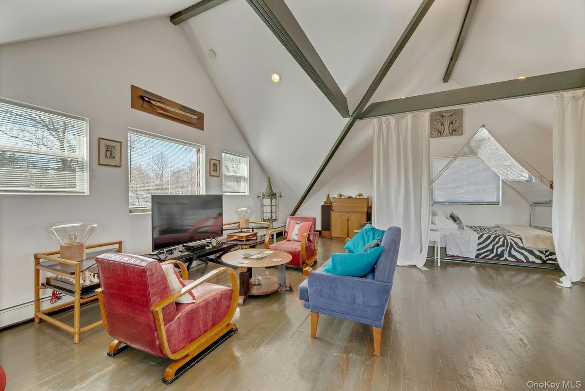 Dining room, Interior, Living room, Recessed Lighting, Wooden Beams, Wood Texture Flooring