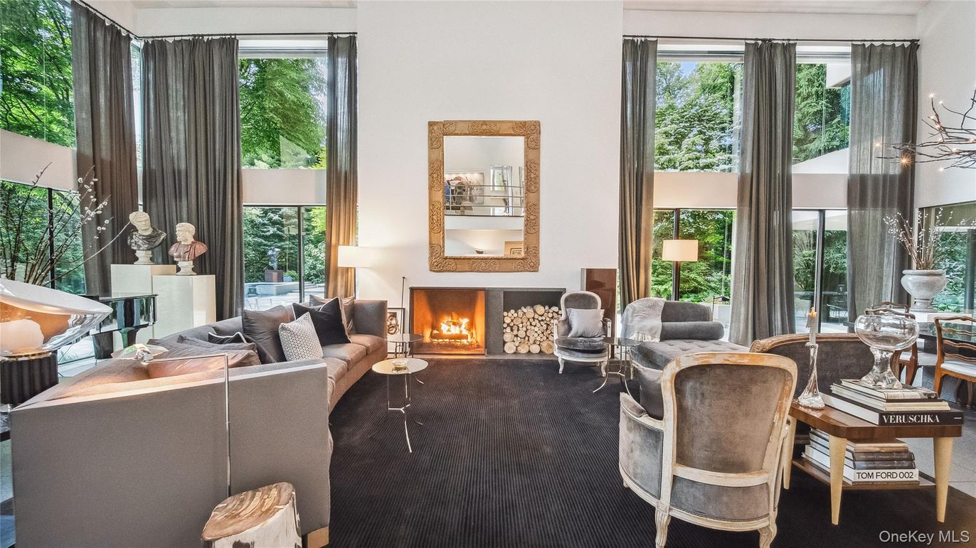 Fireplace, Interior, Living room