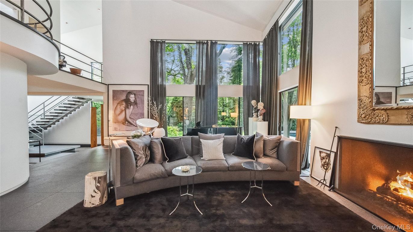 Fireplace, Interior, Living room